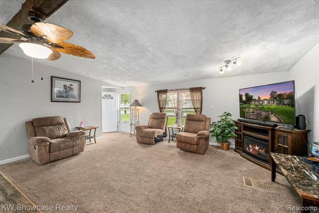 2916 Navarre Boulevard, Monroe, MI 48162