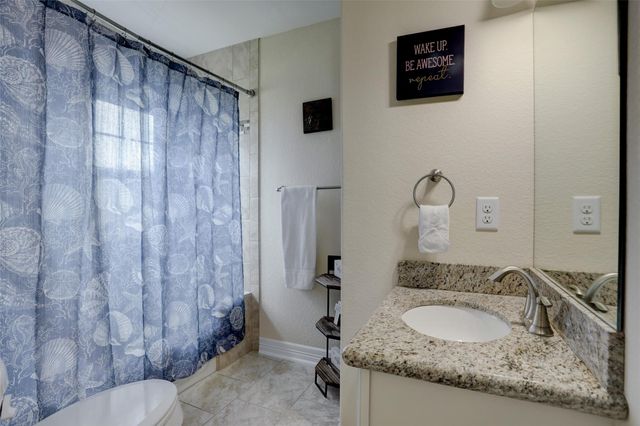 327 Twin Timbers Lane, Kemah, TX 77565