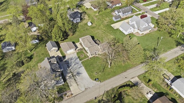 418 S Mayhew Street, New Buffalo, MI 49117