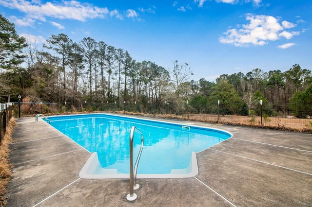 4362 Bob Sikes Road, Defuniak Springs, FL 32435