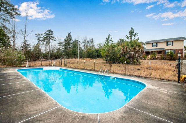 4362 Bob Sikes Road, Defuniak Springs, FL 32435
