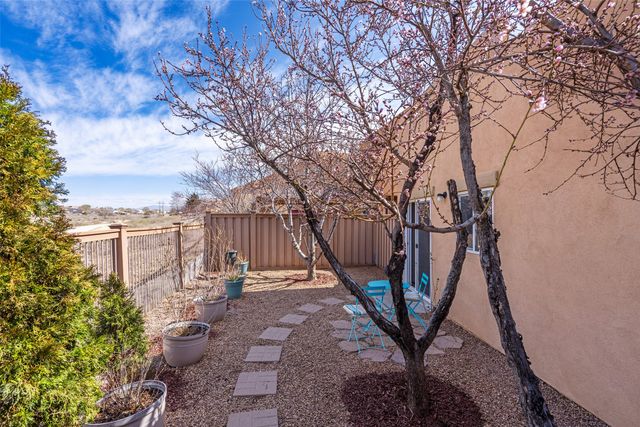 131 Carson Valley Way, Santa Fe, NM 87508