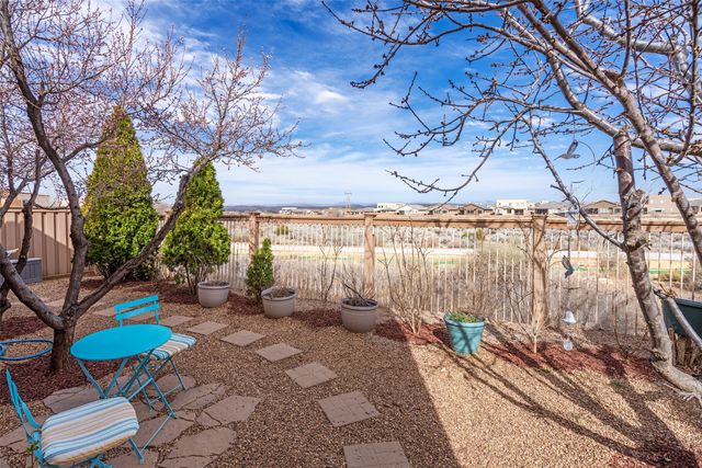 131 Carson Valley Way, Santa Fe, NM 87508