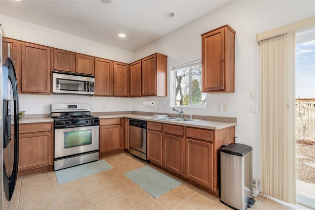 131 Carson Valley Way, Santa Fe, NM 87508