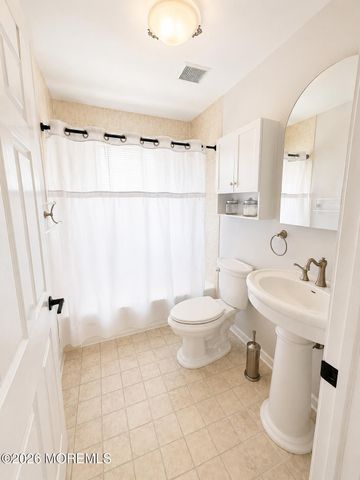 196 South Street, Eatontown, NJ 07724