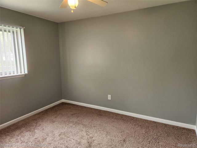 6679 Saline Drive, Waterford Charter Township, MI 48329