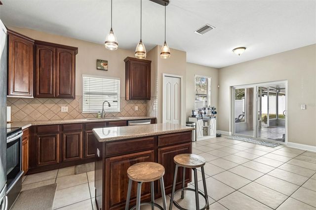 3712 CRYSTAL DEW STREET, Plant City, FL 33567