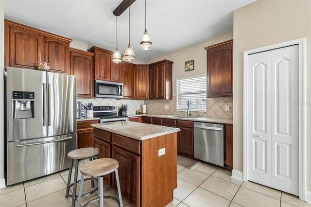 3712 CRYSTAL DEW STREET, Plant City, FL 33567