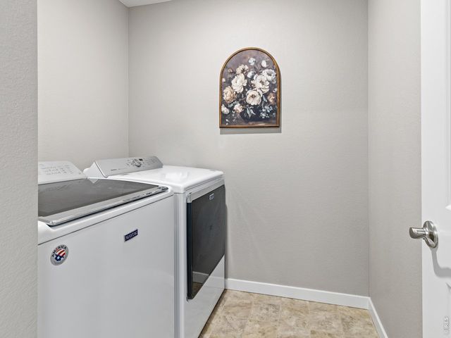 4510 Bishopsgate Dr, Windsor, CO 80550