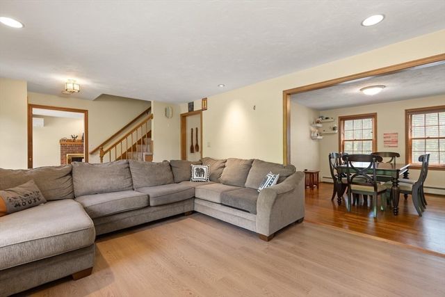 73 Sudbury, Ashland, MA 01721