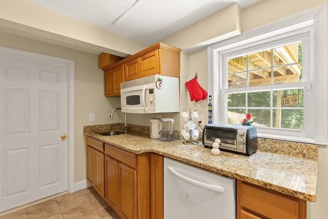 73 Sudbury, Ashland, MA 01721