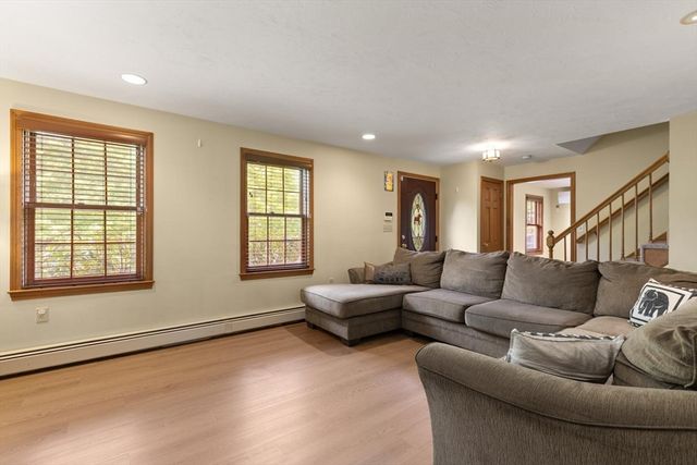 73 Sudbury, Ashland, MA 01721