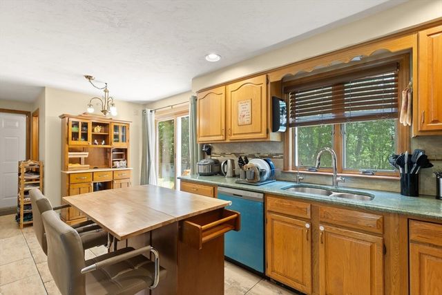 73 Sudbury, Ashland, MA 01721