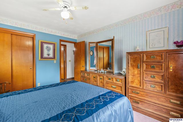 6725 S 82nd Street, Ralston, NE 68127