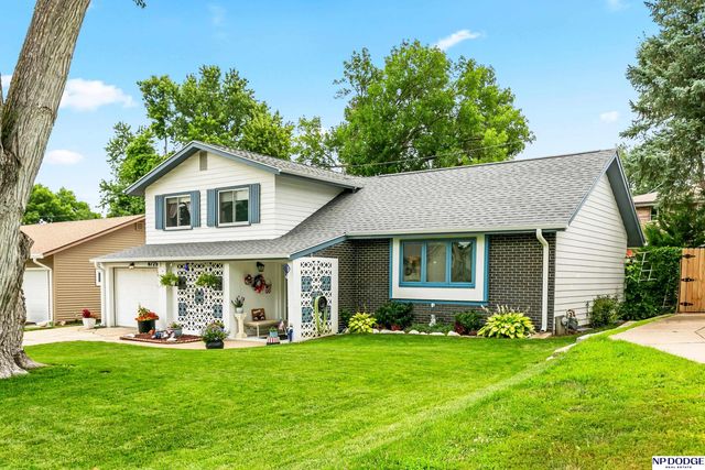 6725 S 82nd Street, Ralston, NE 68127
