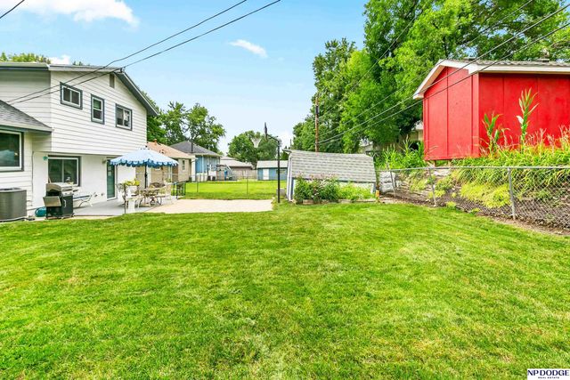 6725 S 82nd Street, Ralston, NE 68127