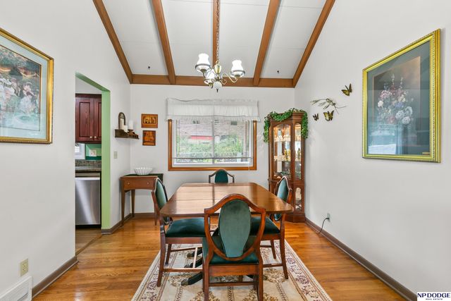 6725 S 82nd Street, Ralston, NE 68127