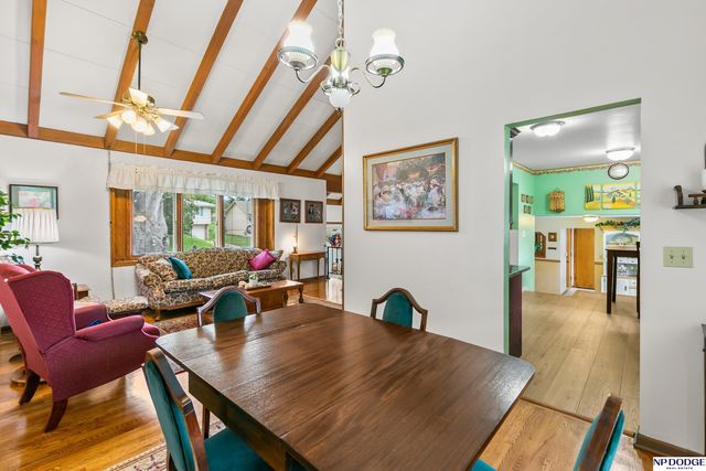 6725 S 82nd Street, Ralston, NE 68127