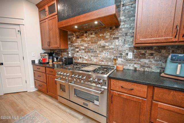 190 Vinson Road, Hernando, MS 38632