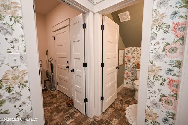190 Vinson Road, Hernando, MS 38632