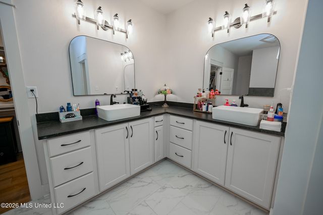 190 Vinson Road, Hernando, MS 38632