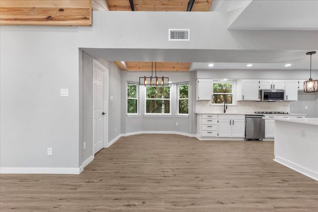 1815 Wellington Court, Arlington, TX 76013