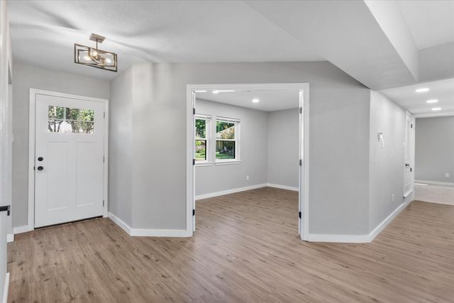 1815 Wellington Court, Arlington, TX 76013