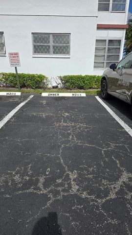 4750 NW 22nd Court 408, Lauderhill, FL 33313