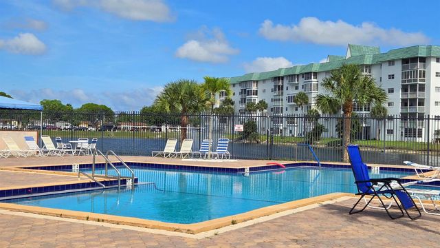 4750 NW 22nd Court 408, Lauderhill, FL 33313