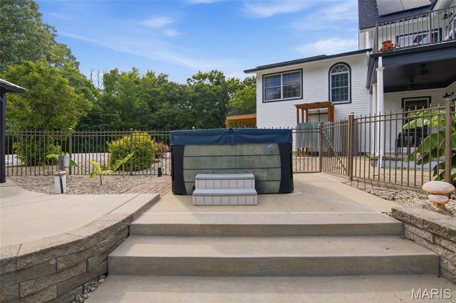2838 Woodson Drive, Columbia, IL 62236
