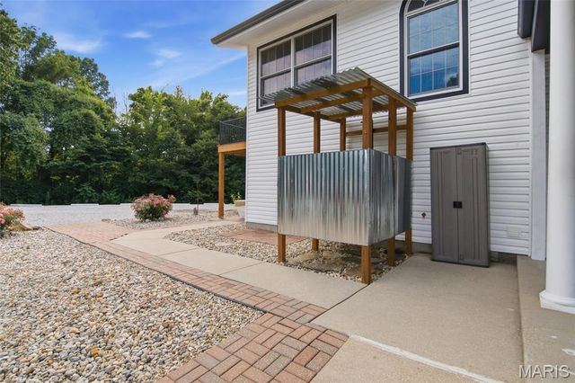 2838 Woodson Drive, Columbia, IL 62236
