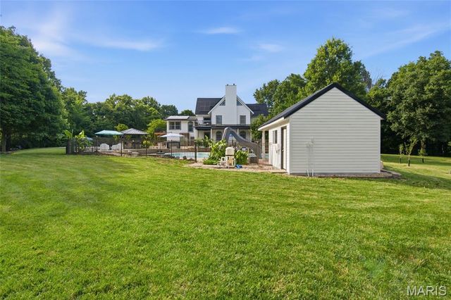 2838 Woodson Drive, Columbia, IL 62236