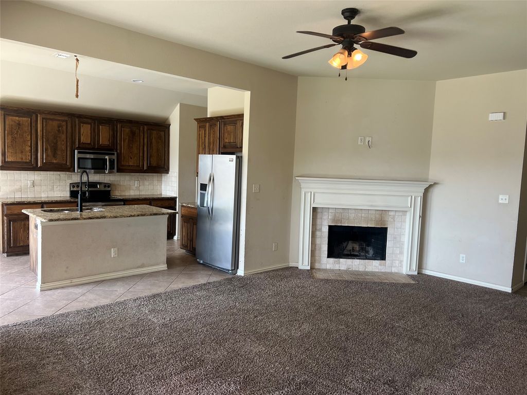 249 Cedar Crest Drive, Justin, TX 76247 — photo 3
