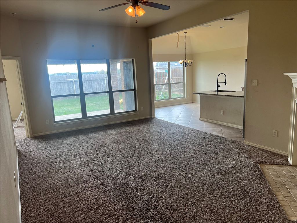 249 Cedar Crest Drive, Justin, TX 76247 — photo 4