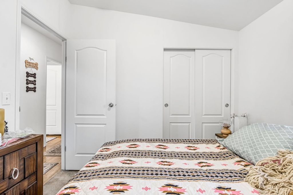 Image 15 of property listing at 1650 Villa Avenue # 9, Clovis, CA 93612