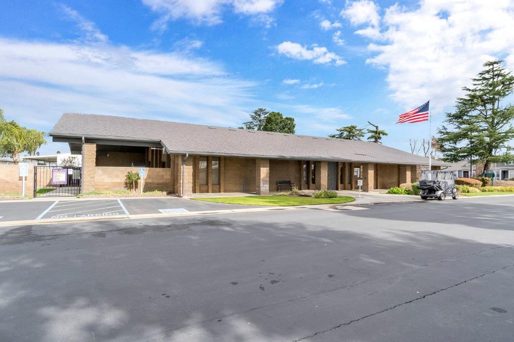 Image 23 of property listing at 1650 Villa Avenue # 9, Clovis, CA 93612