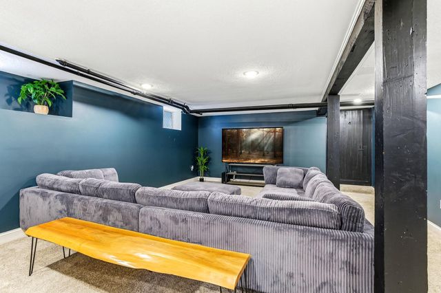 1620 23rd Avenue NE, Minneapolis, MN 55418