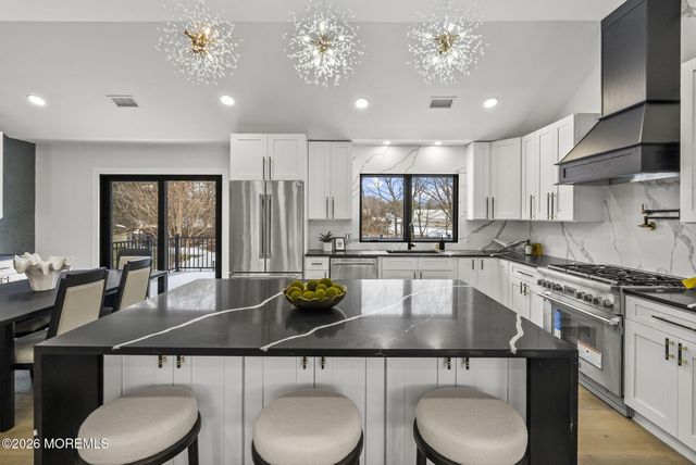 9 Fairview Road, Marlboro, NJ 07746