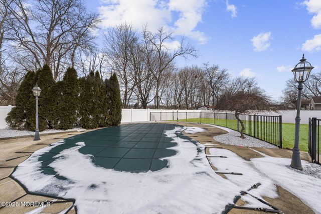 9 Fairview Road, Marlboro, NJ 07746