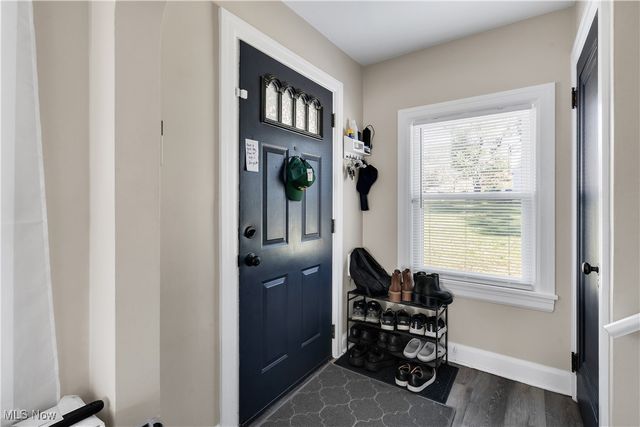 447 Mistletoe Avenue, Youngstown, OH 44511