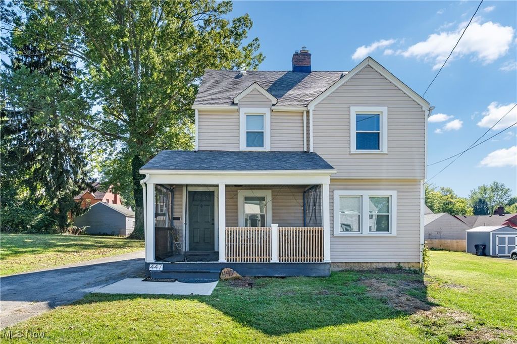 447 Mistletoe Avenue, Youngstown, OH 44511