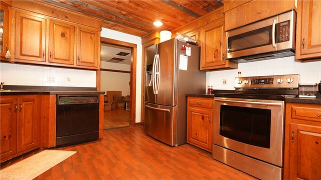195 Mount Hope Street, North Attleboro, MA 02760
