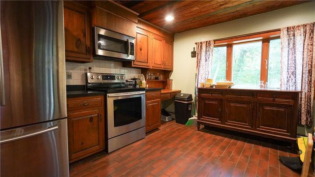 195 Mount Hope Street, North Attleboro, MA 02760