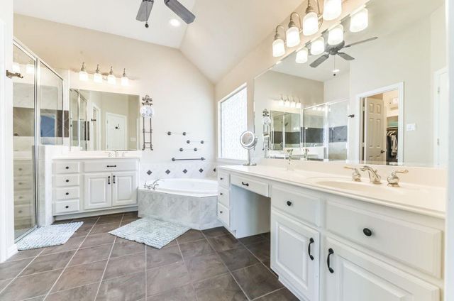 31 N Warbler Bend Circle, Spring, TX 77382