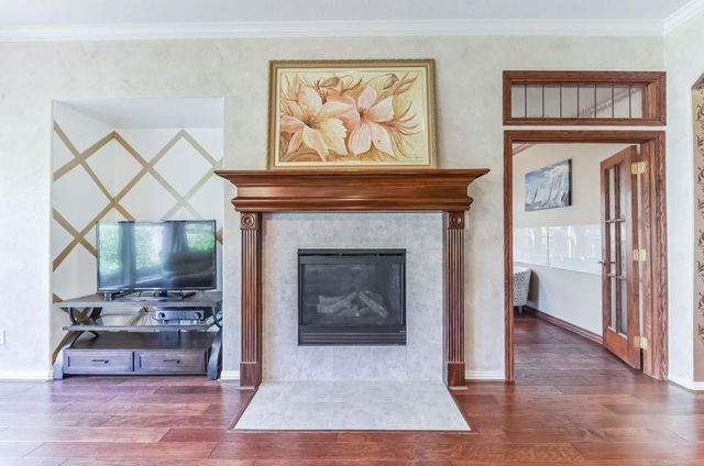 31 N Warbler Bend Circle, Spring, TX 77382