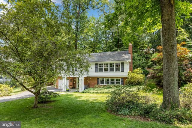 3609 WHISPERING LN, Falls Church, VA 22041