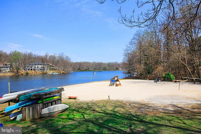 3609 WHISPERING LN, Falls Church, VA 22041