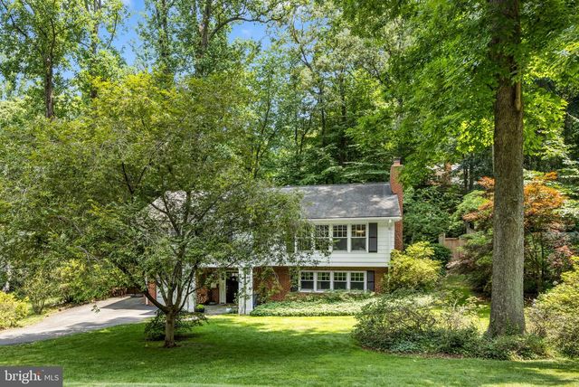 3609 WHISPERING LN, Falls Church, VA 22041