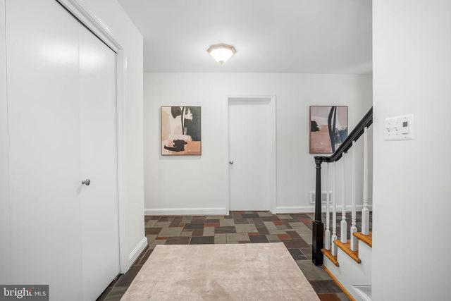 3609 WHISPERING LN, Falls Church, VA 22041