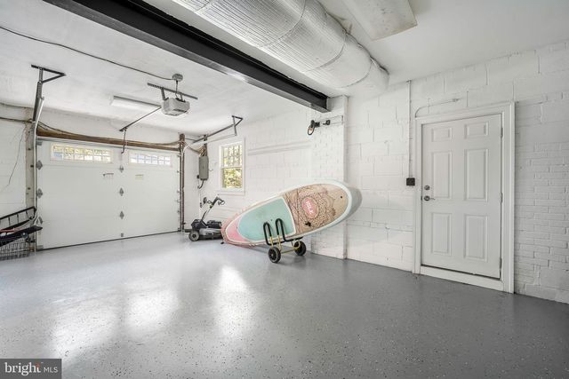 3609 WHISPERING LN, Falls Church, VA 22041